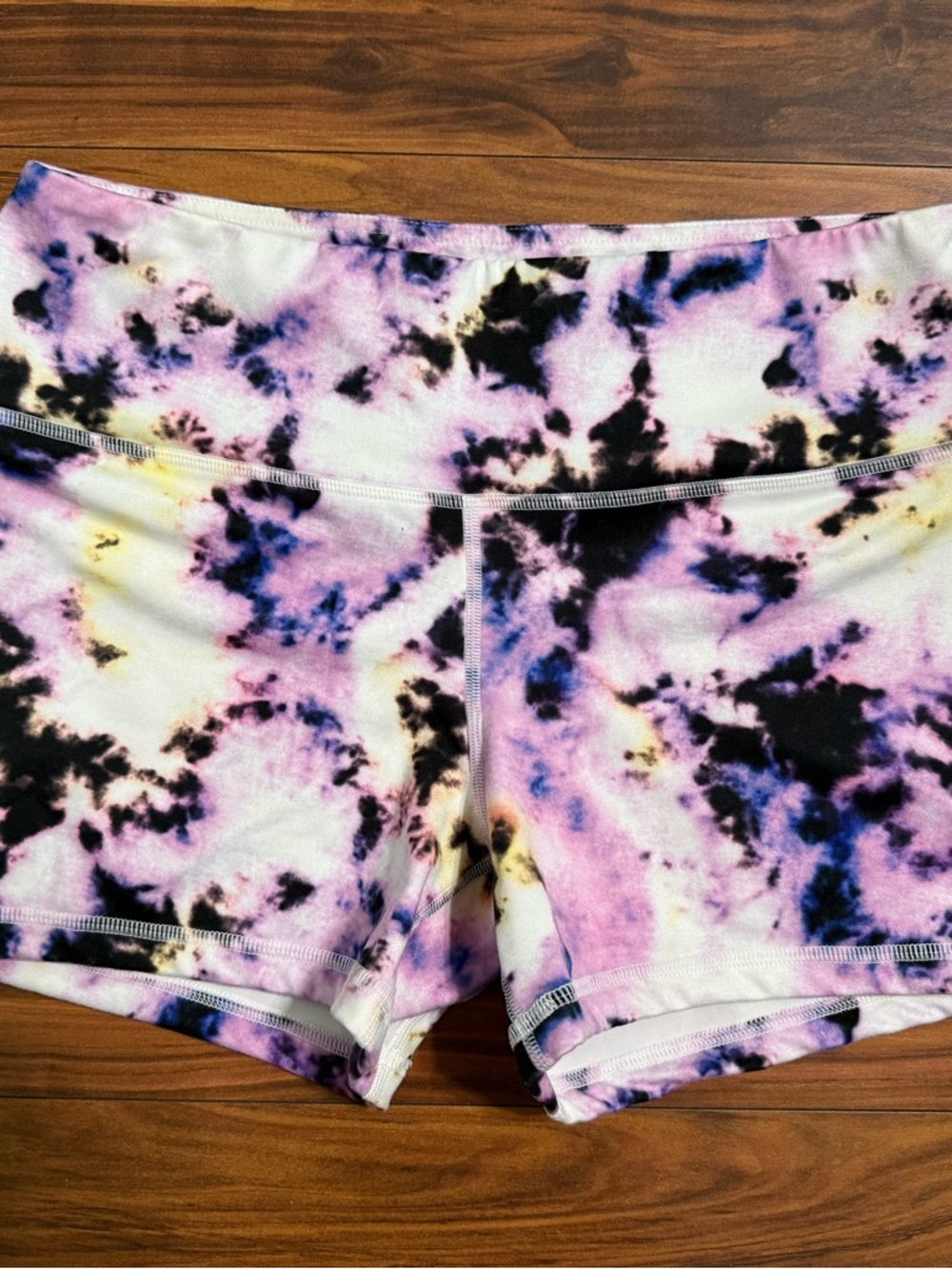 Fleo Tie-Dye Performance Shorts - Pink, Black, Blue